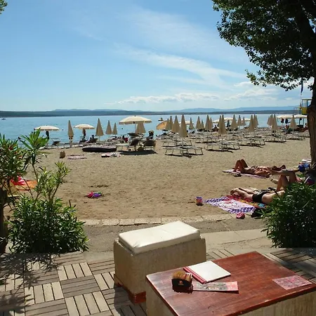 Apartament Mazor *