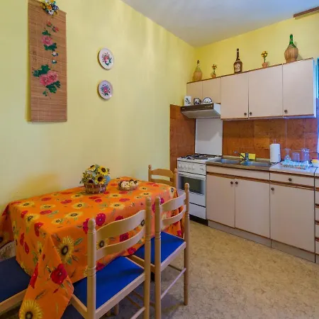 Mazor Apartment