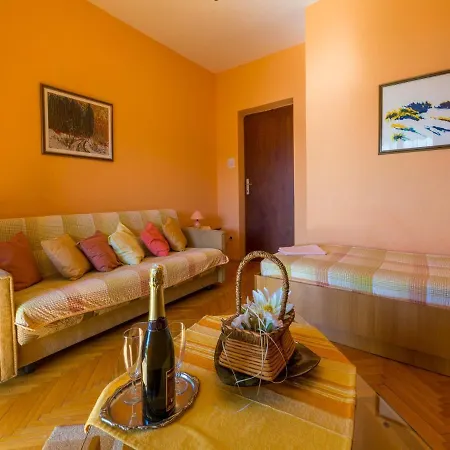 Apartment Mazor *